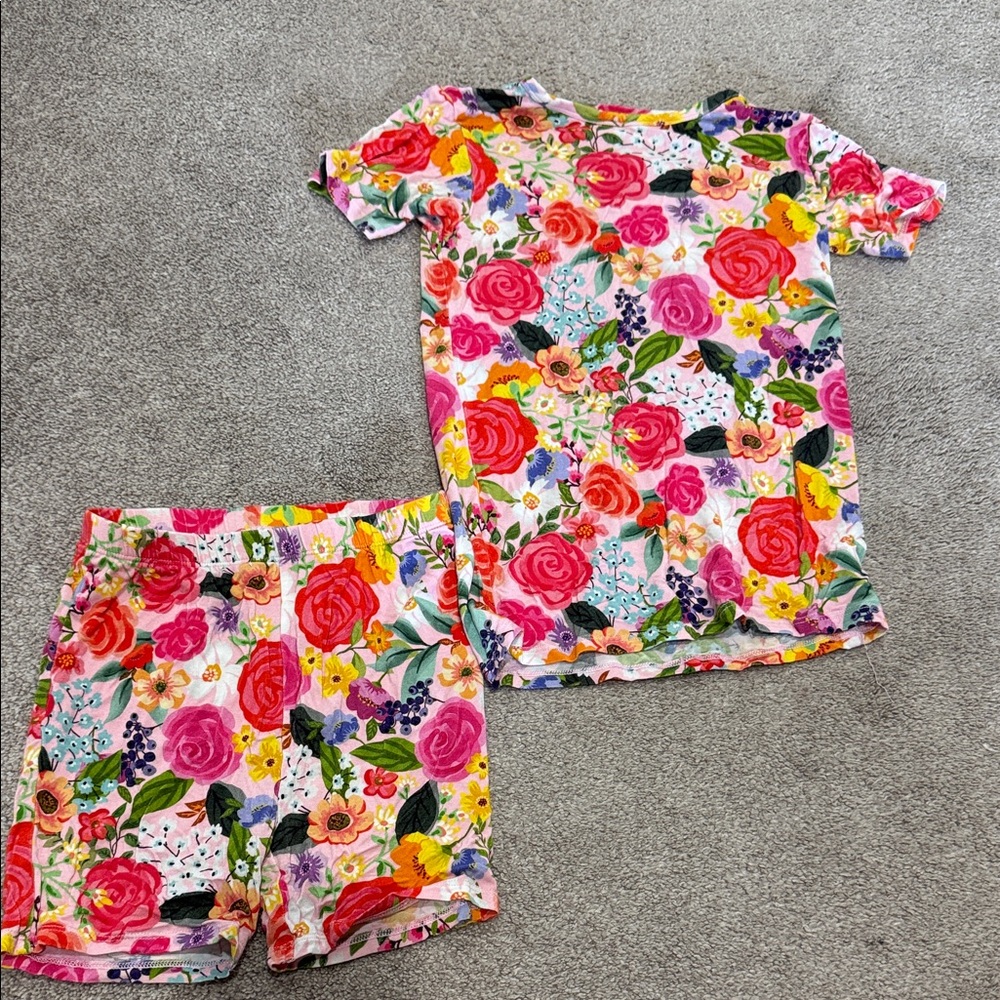 Posh Peanut- floral 8Y